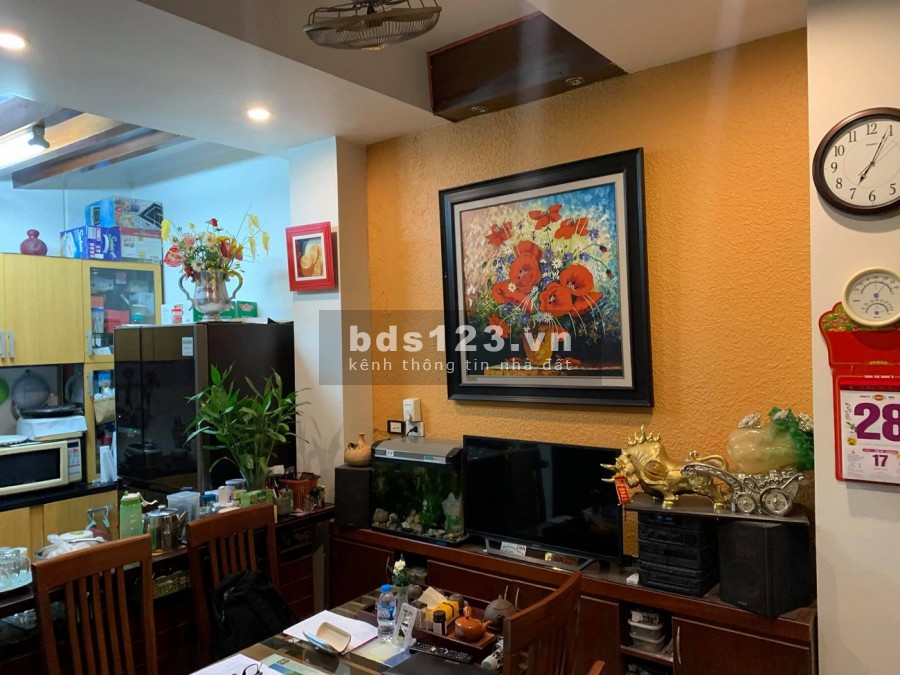 Phân lô Đặng TIến Đông, ô tô gần hồ Hoàng Cầu diện tích sử dụng 60m2 giá bán 11 tỷ