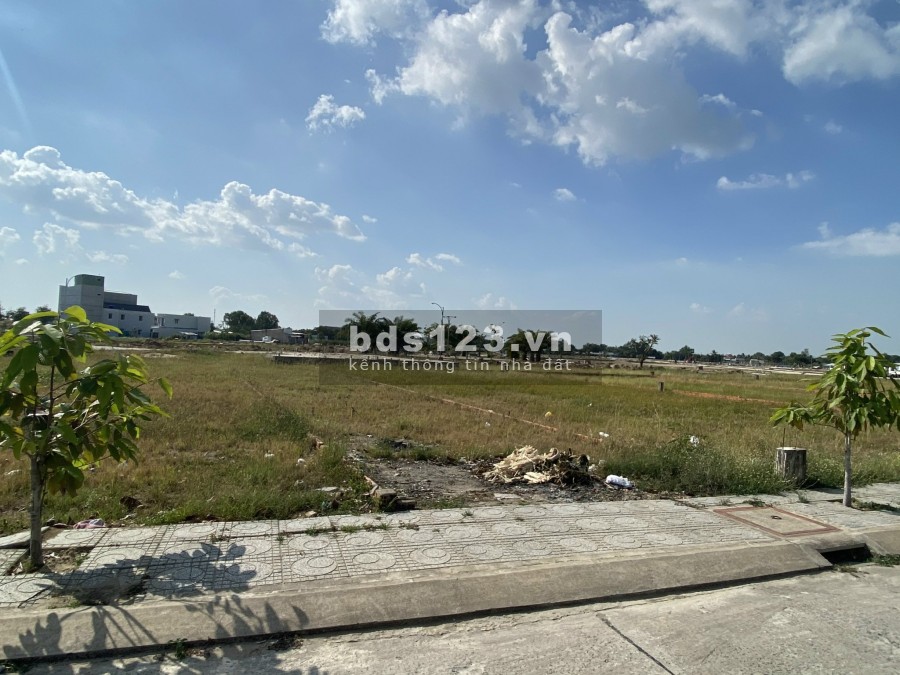 Đất nền Khu Đô Thị Dương Minh Châu gần trung tâm thành phố khu dân cư đông đúc