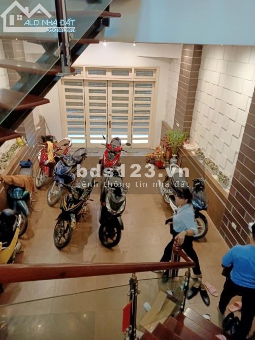 Chính chủ cần bán gấp nhà phố Nguyễn Viết Xuân, kd ô tô vào nhà dt 85m2, gia chỉ 13.5 tỷ