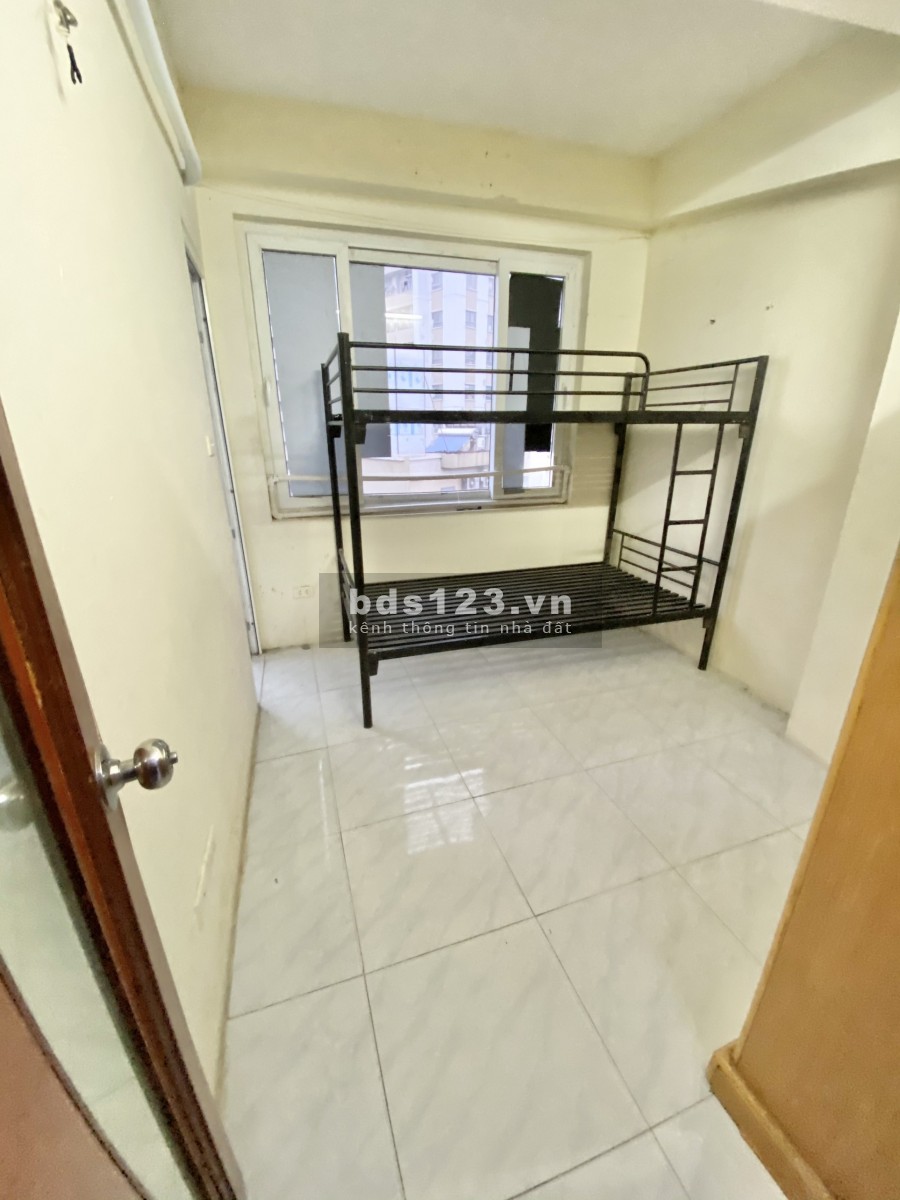 Có CCMN 2 pn 1 khách 50m2 tại 98 ngõ 42 Triều Khúc gần đường Nguyễn Trãi chỉ 4tr5/th