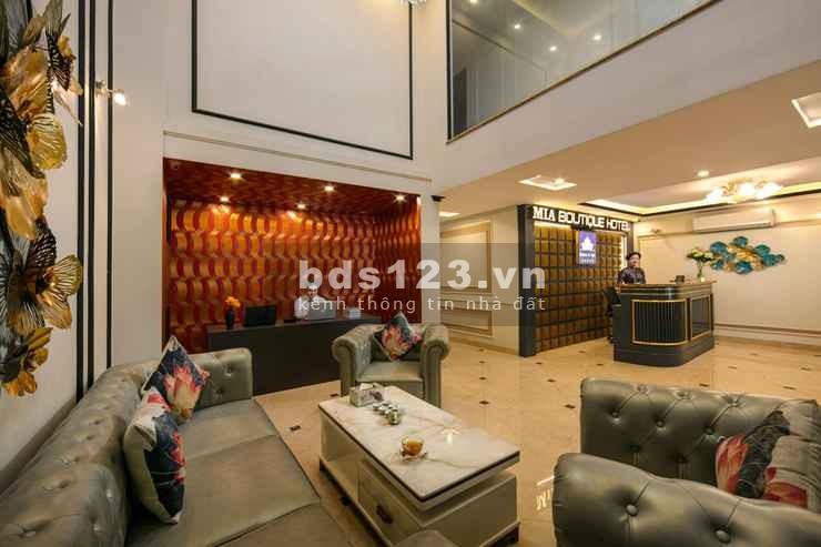 Bán Khách Sạn 3 Sao Hoàng Đạo Thúy 9 tầng 42 Phòng diện tích 250M2 mặt tiền 9.2M 58 TỶ