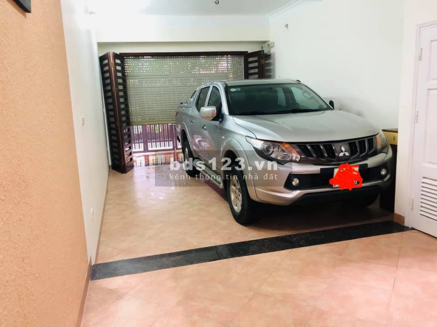 Bán nhà nguyên căn cực hiếm view hồ gara ô tô phố Lê Quang Đạo, Quận Nam Từ Liêm