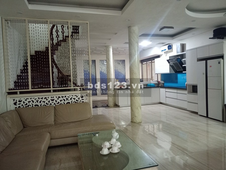 Mặt phố Quận Cầu Giấy, lô góc, 3 ô tô tránh, vỉa hè, kinh doanh, 85m2, MT 6.6m, 20 tỷ