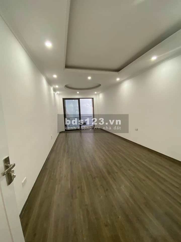 Bán Nhà Phố Vương Thừa Vũ, nhà đẹp, sổ vuông, ngõ đẹp dt 34m, 6 tầng, giá 4,5 tỷ, lh 0376048 901
