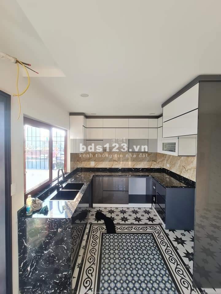 BÁN NHÀ NGUYỄN KHANG CẦU GIẤY 54 m X 7 TẦNG MẶT TIỀN 6.5 M GIÁ 15 TỶ ÔTÔ TRÁNH KINH DOANH ĐỈNH