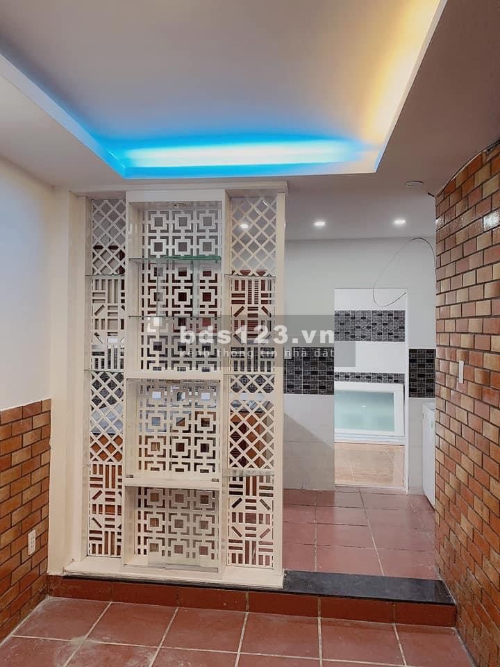 Bán nhà hot Quận 5, tiện kinh doanh, giá siêu rẻ chỉ 3 tỷ, pháp lý sạch đẹp, công chứng trong ngày