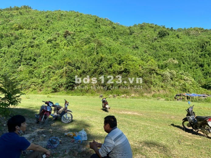 Cần bán đất trang trại Lương Sơn diện tích 25m, đất đồi thấp gần trung tâm, vị trí đẹp