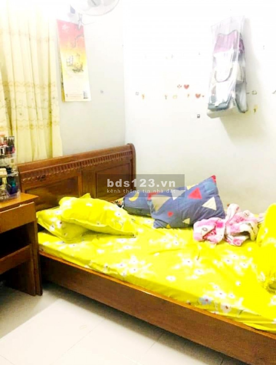Bán nhà Lê Văn Lương, Quận 7, đúc kiên cố 2 lầu, diện tích sử dụng 50m2, giá 3.9 tỷ