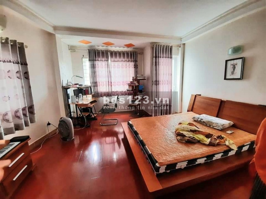 Bán nhà Xuân Đỉnh xe máy tránh nhau, diện tích sử dụng 40m2, giá bán 2,7 tỷ sổ sẵn