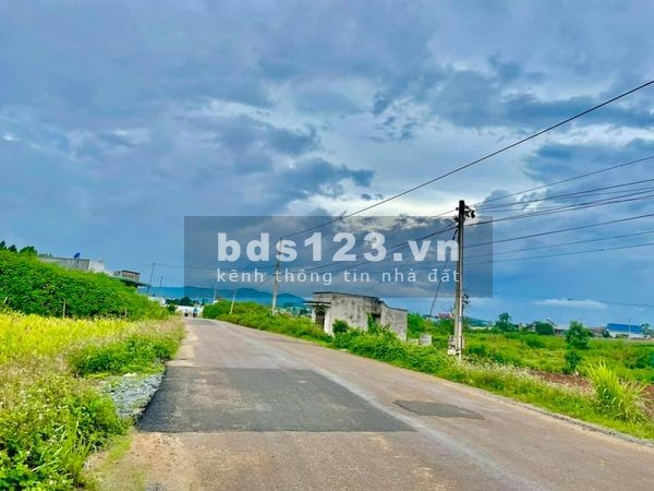 Bán đất nền mặt tiền đường nhựa xã Tu Tra, huyện Đơn Dương, khu dân sư sinh sống