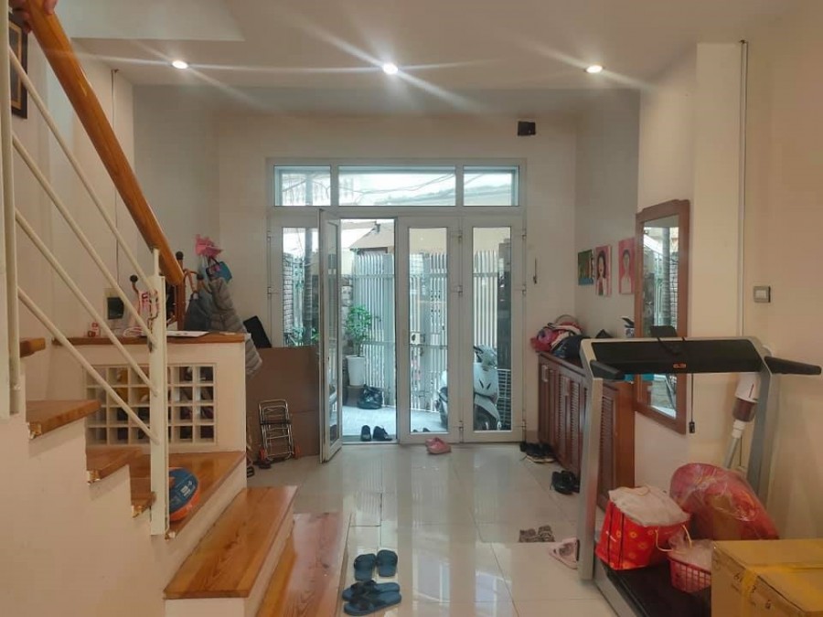 Bán nhà Trần Quốc Hoàn Cầu Giấy ô tô kinh doanh, 5 tầng 56m2,…