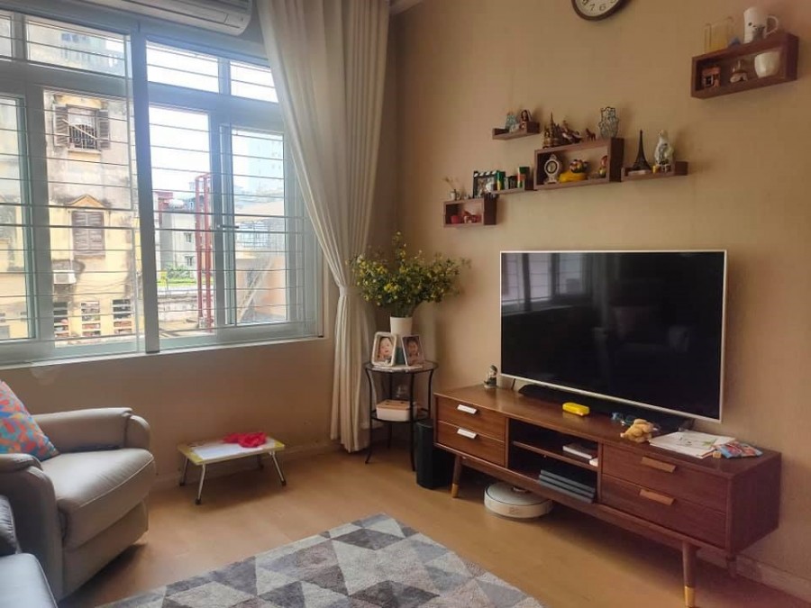 Bán nhà Trần Quốc Hoàn Cầu Giấy ô tô kinh doanh, 5 tầng 56m2,…