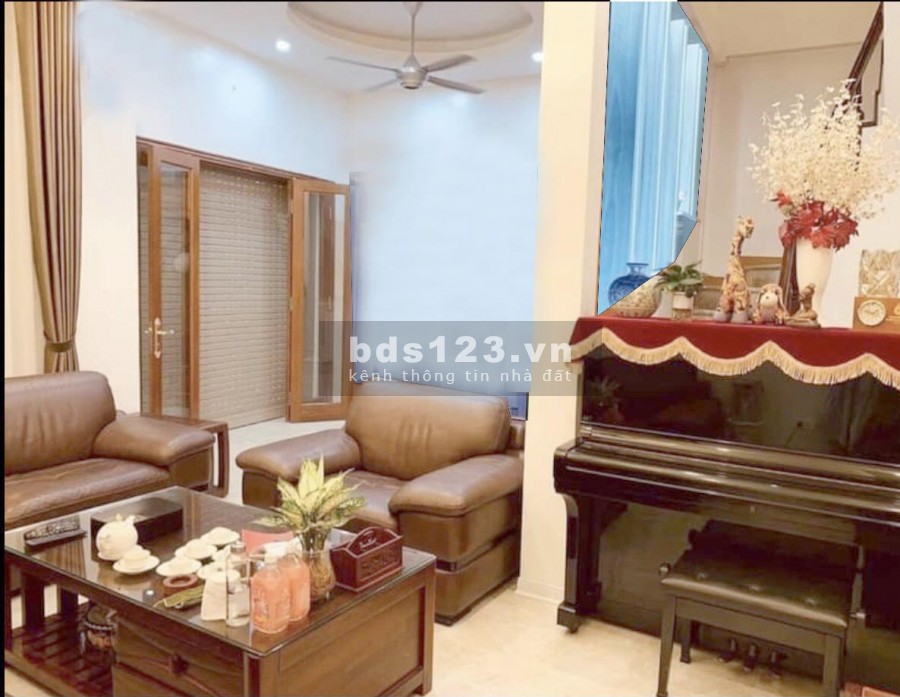 Bán nhà Trần Thái Tông 49m x 5T, mặt tiền 4.5, nhỉnh 5 tỷ có thương lượng