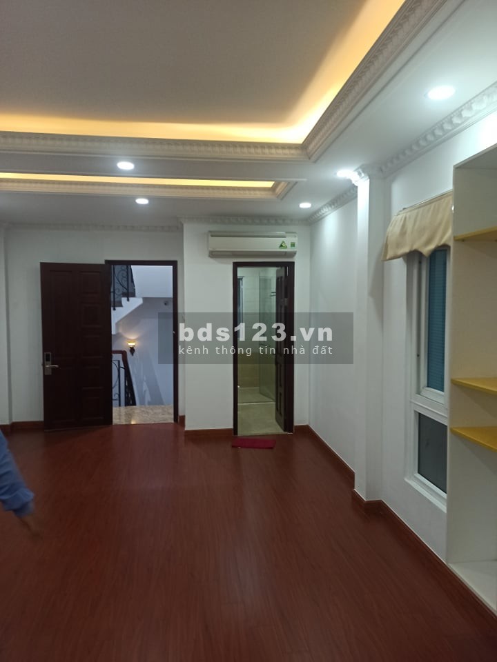 Siêu phẩm Phú Nhuận, Trương Quốc Dung, đúc 6 tầng, cao cấp, giá bán chỉ 11,5 tỷ