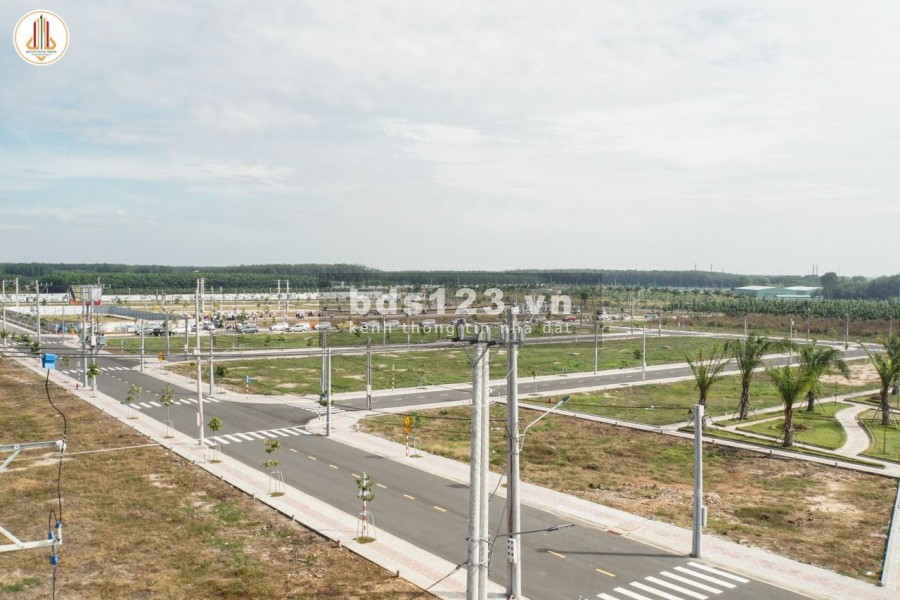 Còn lô đất nằm ngay nhà ở Nam Long xung quanh dân cư sầm uất, sổ đỏ riêng từng nền