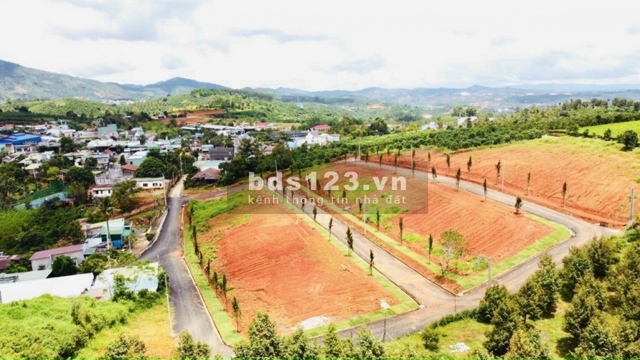 Cần bán gấp lô 2 mặt tiền sát QL20 ngay trung tâm sổ riêng từng nền, cọc xong công chứng ngay