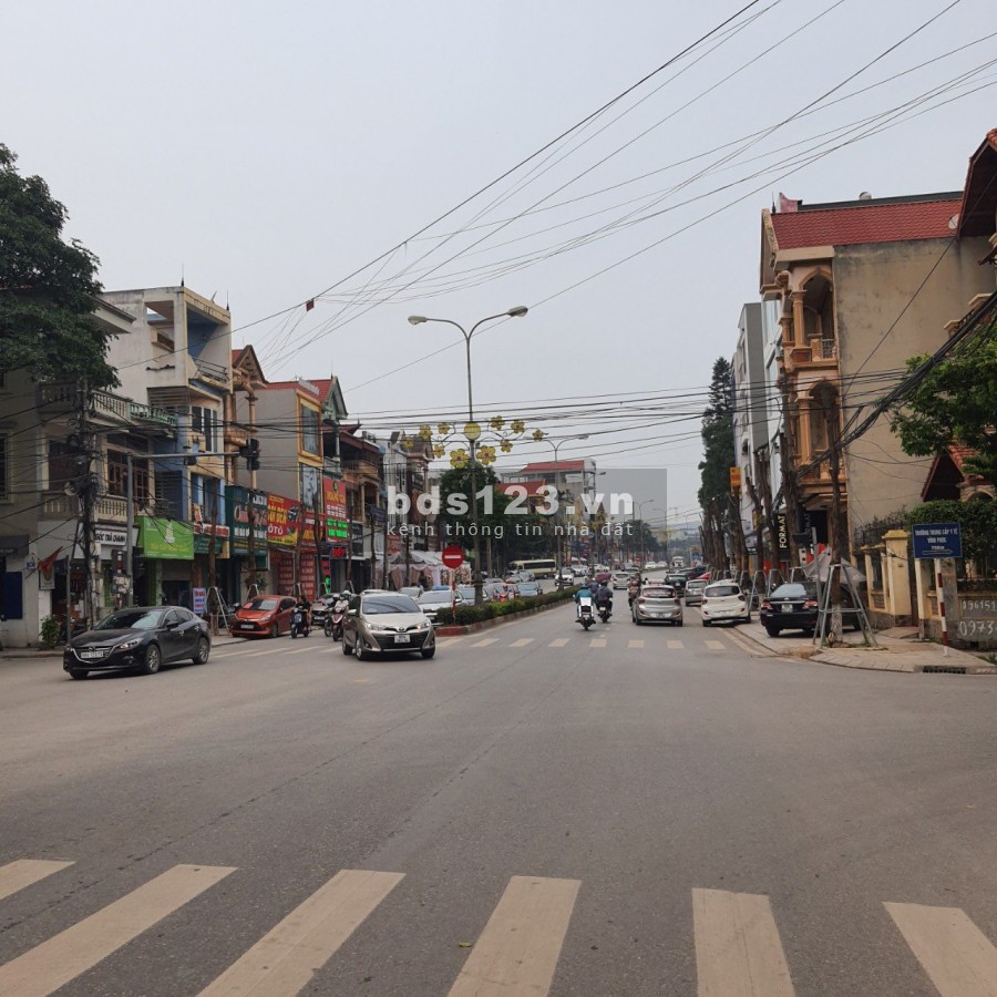 Cho thuê nhà mặt phố kinh doanh Mê Linh, Vĩnh Yên, Vĩnh Phúc tiện ích xung quanh đủ