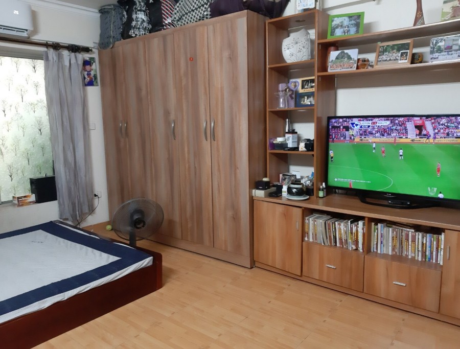 Bán nhà Tập thể Nam Đồng, Tầng 3, khu nhà C3, DT50m2 Giá 1.5 tỷ LH 0912018265