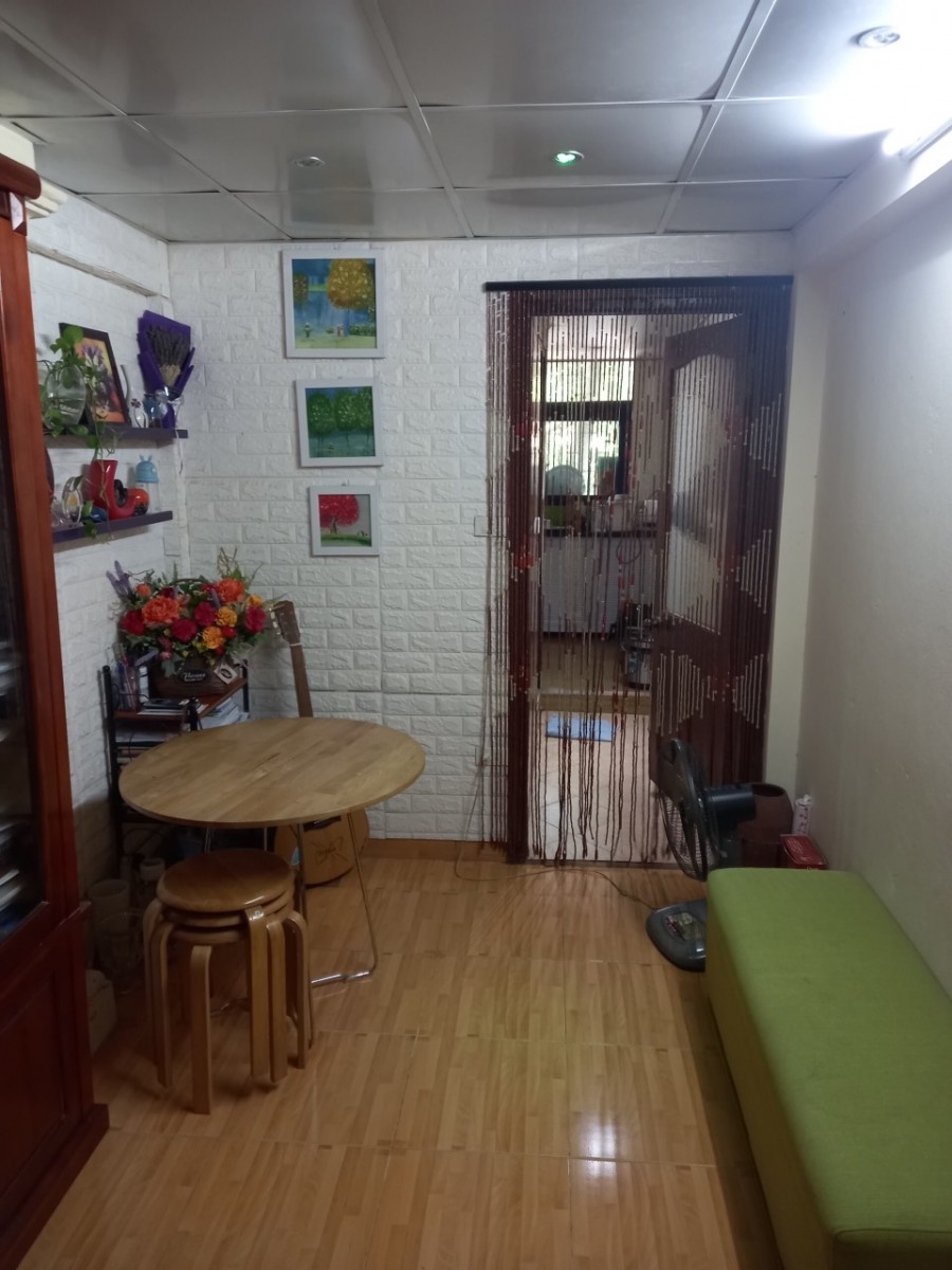 Bán nhà Tập thể Nam Đồng, Tầng 3, khu nhà C3, DT50m2 Giá 1.5 tỷ LH 0912018265