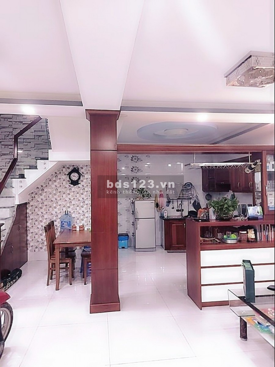 Nhà rộng nguyên căn đúc 4 tầng, xe hơi đỗ cửa cạnh Pandora Trường Chinh giá bán 6,2 tỷ