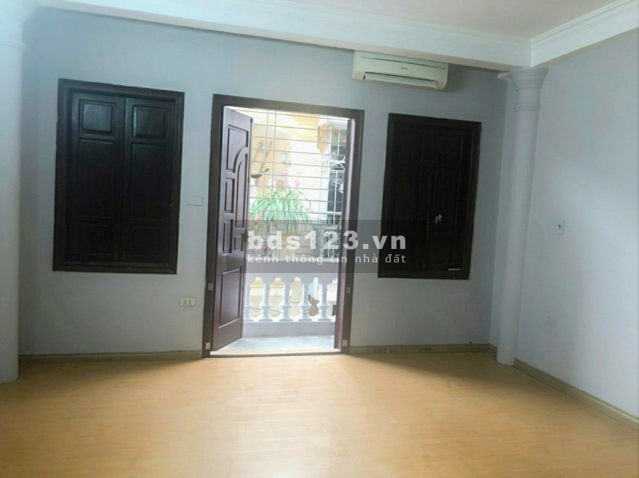 Bán nhà vị trí hiếm, ngõ to thông, oto đỗ thoải mái, dân trí cao diện tích sử dụng 36m2