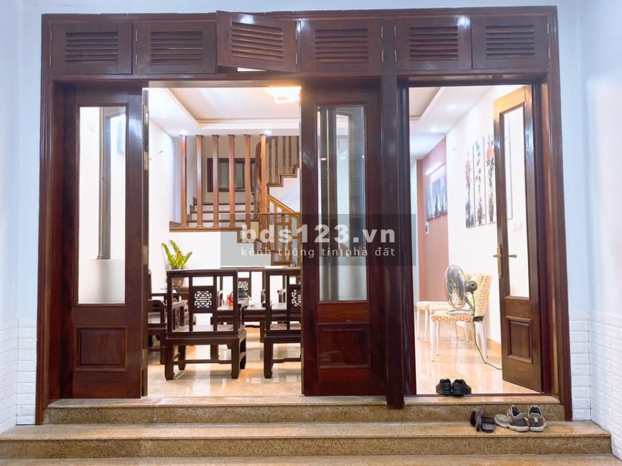 Bán nhà LK Văn Phú nội thất đẹp, dãy LK trung tâm gần công viên, 90m2, chỉ hơn 9 Tỷ