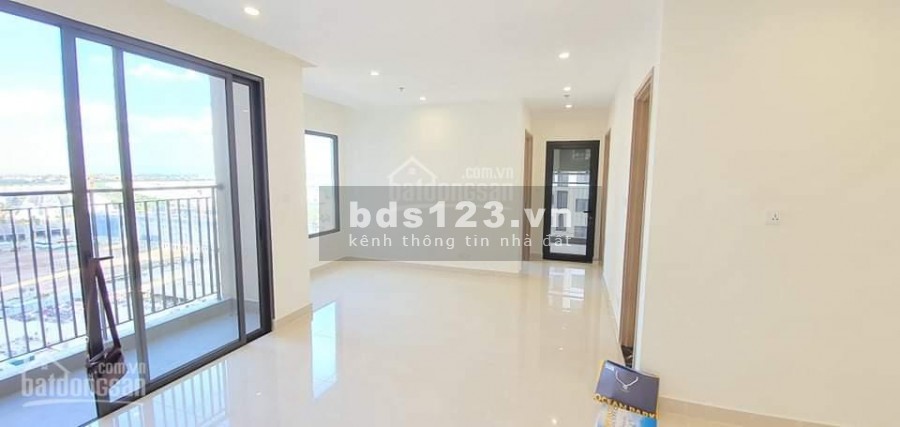 Bán cắt lỗ mùa dịch căn góc 2 phòng ngủ 2 wc giá chỉ còn 1.9 tỷ, sang tên sổ ngay, cc Vinhomes