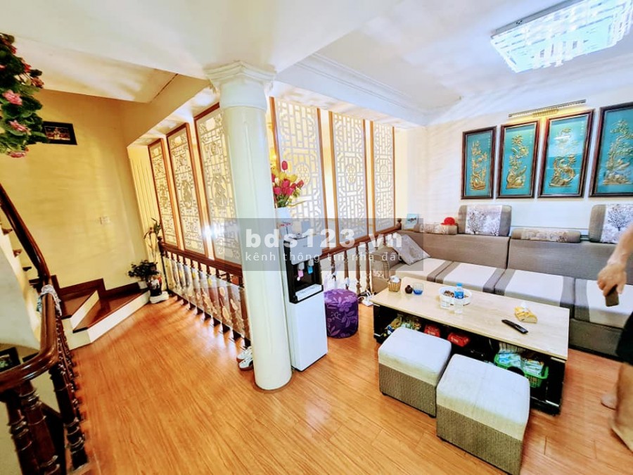 Chính chủ cần bán nhà Quốc Tử Giám, Đống Đa. diện tích sử dụng 50m2 giá 3.95 tỷ