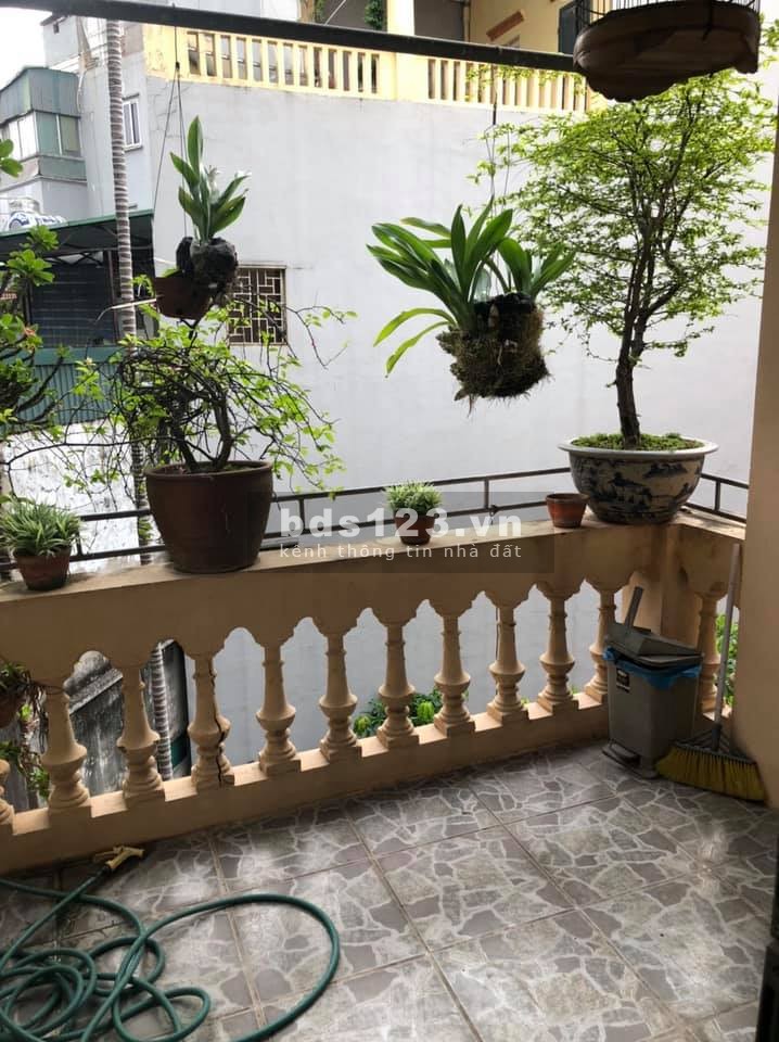 Bán nhà gần mặt phố Đội Cấn Quận Ba Đình, diện tích sử dụng 42m2, 4 tầng giá 5 tỷ