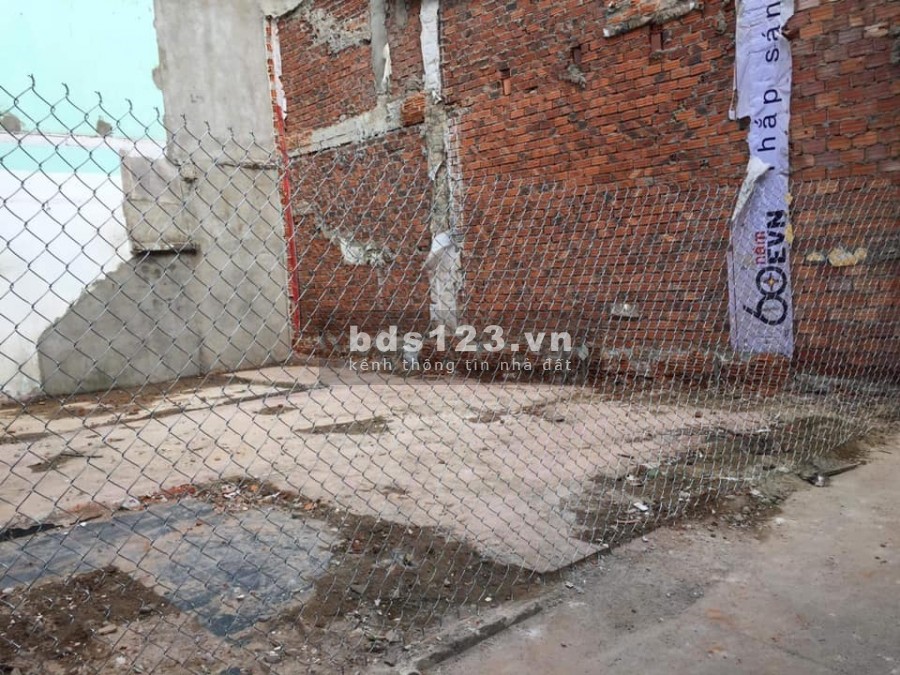Bán đất kiệt 3M Nguyễn Hoàng ngang 6M gần kiệt oto giá tốt. Liên hệ : 0967.228.468 xem đất