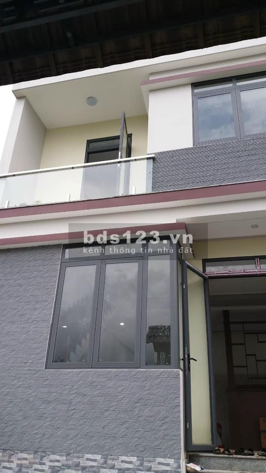 Bán đất mặt tiền khu vực Xã Đambri 126m2 giá 1 tỷ liên hệ trực tiếp chính chủ 0785153616