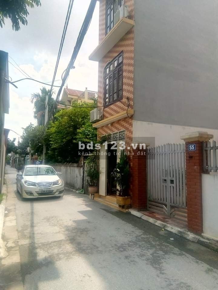 Bân nhà nguyên căn diện tích sử dụng 44m2 giá chào 2.5 tỷ mặt phố Bắc Cầu, ô tô đỗ cửa