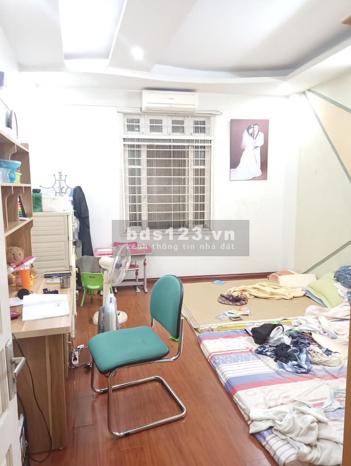 Bán nhà Trần Duy Hung, Quận Cầu Giấy, diện tích 52m2 5 tầng, an ninh tốt giá 6 tỷ 3