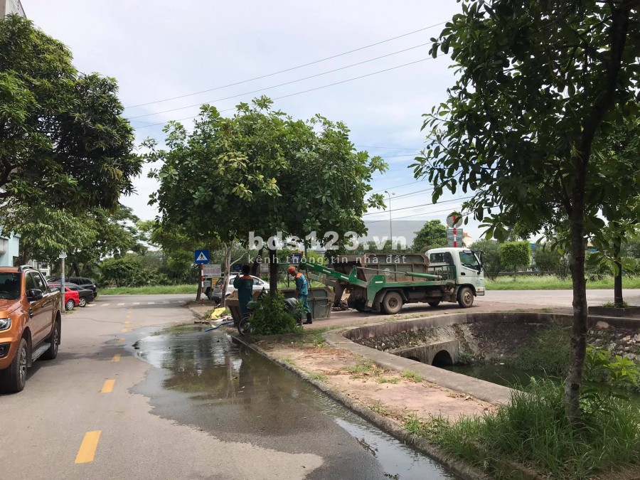 Bán đất MP Vũ Văn Dũng, ph Bình Hàn TP HD, 200m2, mt 10m, gần KS Trường Thành, giá tốt, KD tốt