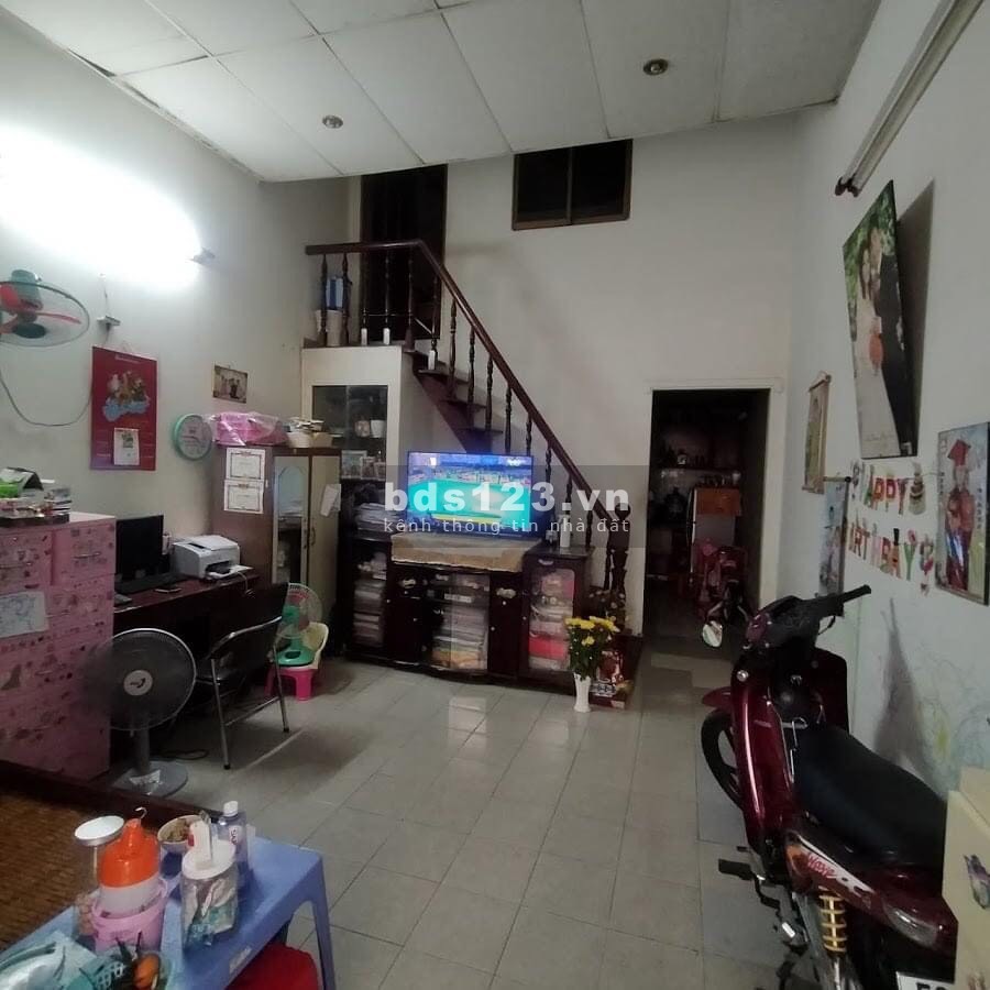 Chỉ 3.85 tỷ có nhà hẻm ô tô tránh, Tây Thạnh, diện tích 44m2, 2 tầng, gần mặt tiền, lhcc