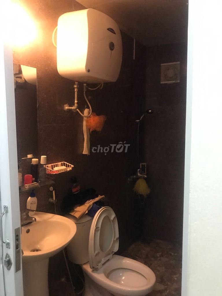 Chính chủ cho thuê căn hộ tập thể khu D2 Nghĩa Tân, 215 phố Tô Hiệu, Cầu Giấy