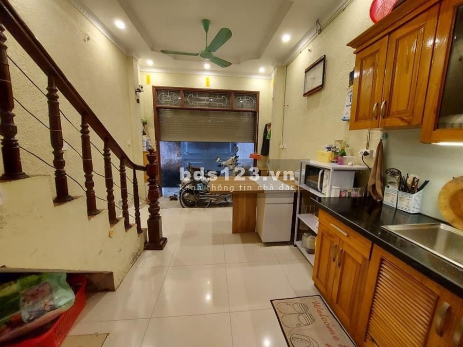 Nhà đẹp Yên Lãng Thái Thịnh, gần phố, ô tô cách nhà 20m, đầy đủ công năng, 5 tầng, giá 2.86 tỷ
