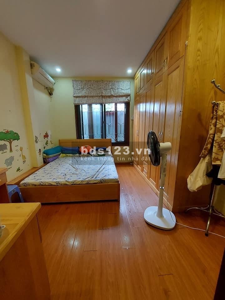 Nhà đẹp Yên Lãng Thái Thịnh, gần phố, ô tô cách nhà 20m, đầy đủ công năng, 5 tầng, giá 2.86 tỷ