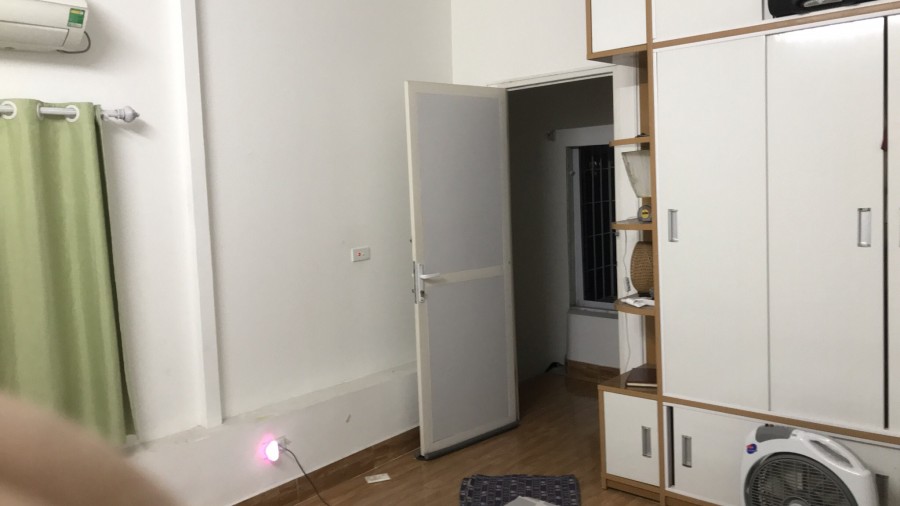Chính chủ cho thuê căn hộ tập thể khu D2 Nghĩa Tân, 215 phố Tô Hiệu, Cầu Giấy
