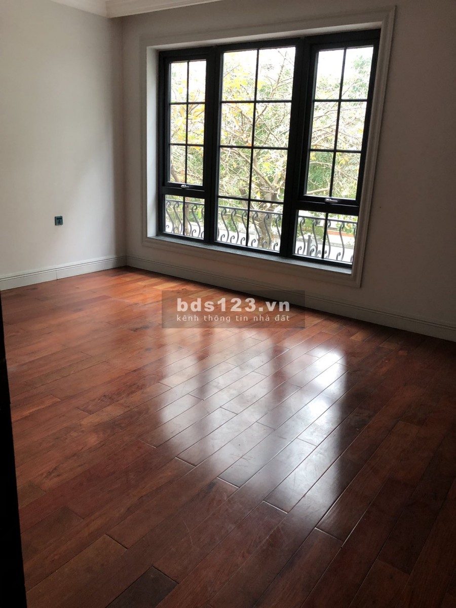 Tôi cần cho thuê biệt thự Bùi Xuân Phái KĐT Mỹ Đình 2. Diện tích 180m, giá 28 tr/th. LH 0963916547