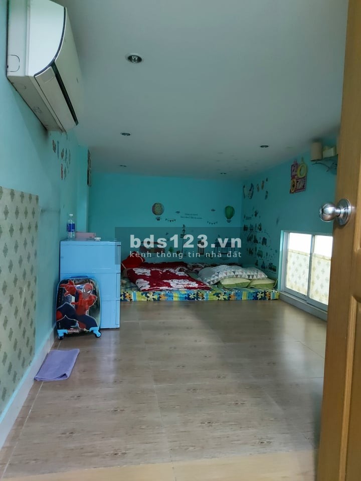 Tôi muốn bán nhà diện tích sử dụng 90m2, hẻm xe hơi Chế Lan Viên, Quận Tân Phú.