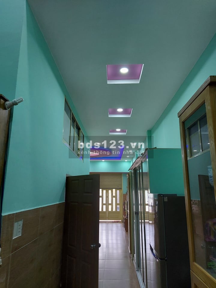 Tôi muốn bán nhà diện tích sử dụng 90m2, hẻm xe hơi Chế Lan Viên, Quận Tân Phú.