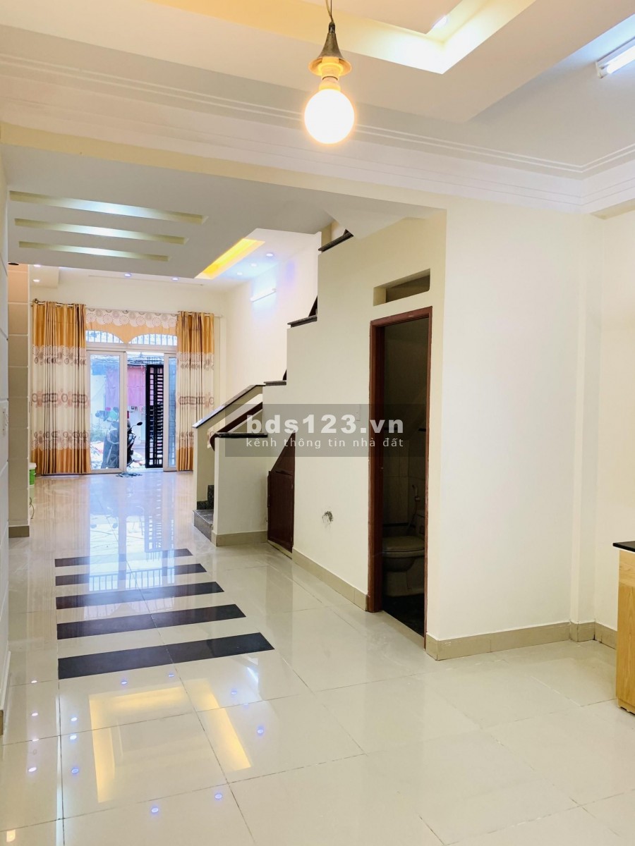 Bán nhà 3/2 Quận 10, mới đẹp giá cực rẻ dt 56m2, 3 tầng giá chỉ 7.95 tỷ, LH 0971243100