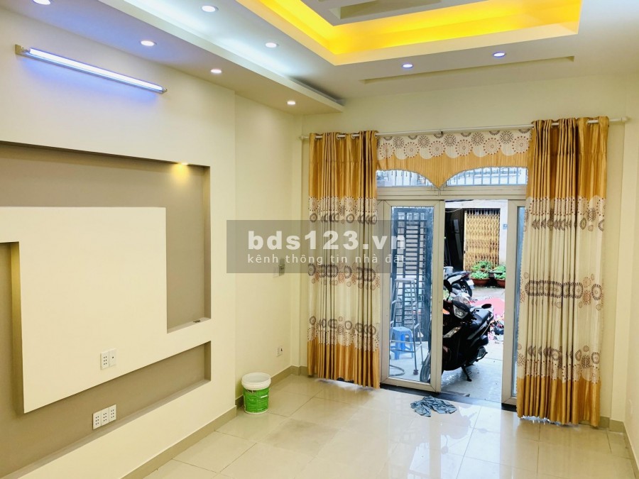 Bán nhà 3/2 Quận 10, mới đẹp giá cực rẻ dt 56m2, 3 tầng giá chỉ 7.95 tỷ, LH 0971243100
