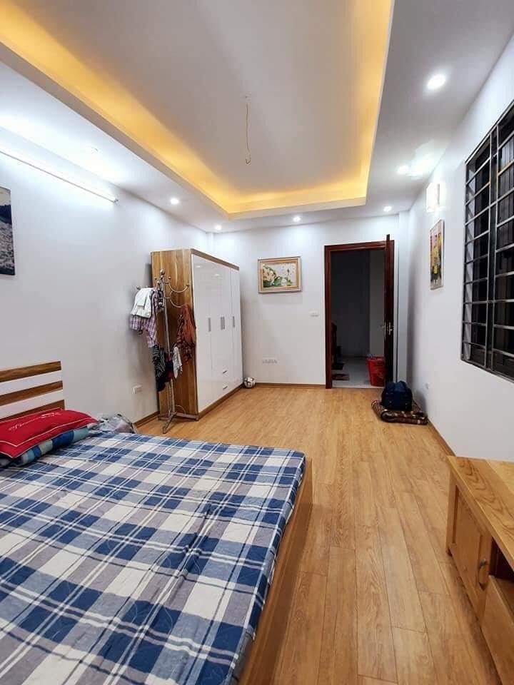 Bán nhà đẹp Định Công Thượng - Cầu Lủ, Hoàng Mai DT 40m2, 5 tầng, giá chỉ 3.4 tỷ