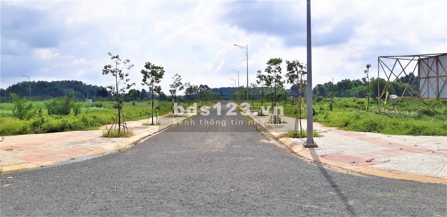 Cần bán gấp lô đất Paradise Riverside, sổ riêng, đối diện sân gold Long Thành sổ sẵn
