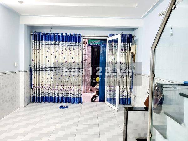 Bán nhà nguyên căn Quận Tân Bình giá rẻ chỉ 4.5 tỷ hỗ trợ vay, liên hệ xem nhà 0909194247