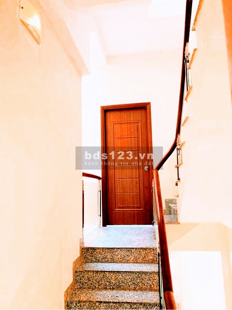 Bán nhà nguyên căn khu dân cư phường 14, Quận Gò Vấp, giá bán 5.8 tỷ, cơ sở hạ tầng tốt
