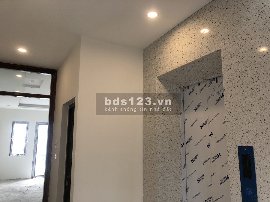 Bán nhà lô góc tại Trường Định - Tân Mai, 5 tỷ 300 , 45m2 view đẹp, thoáng, ở ngay.