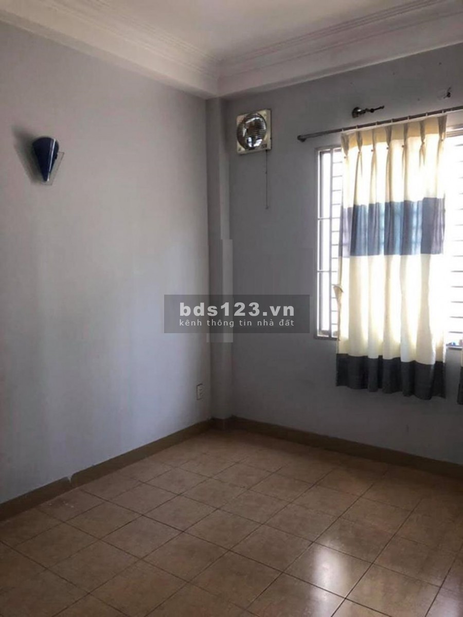 Nhà nguyên căn đẹp đúc kiên cố Quận 11 hẻm xe hơi, 1 trệt, 2 lầu có sân thượng, sổ sẵn